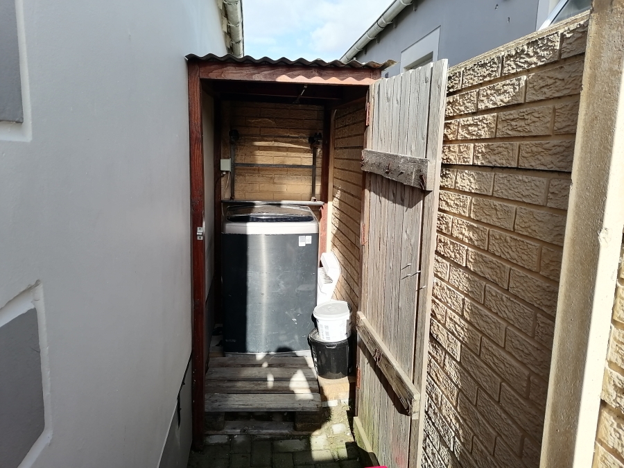 3 Bedroom Property for Sale in Parsonsvlei Eastern Cape
